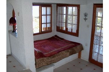 Grecia Privát Lygia, Exteriorul